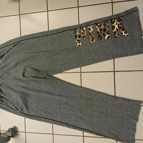 PINK Victoria Secret Gray Pants with Leopard Print SZ LG FITS XL-XXL OVERSIZED - Picture 1 of 4